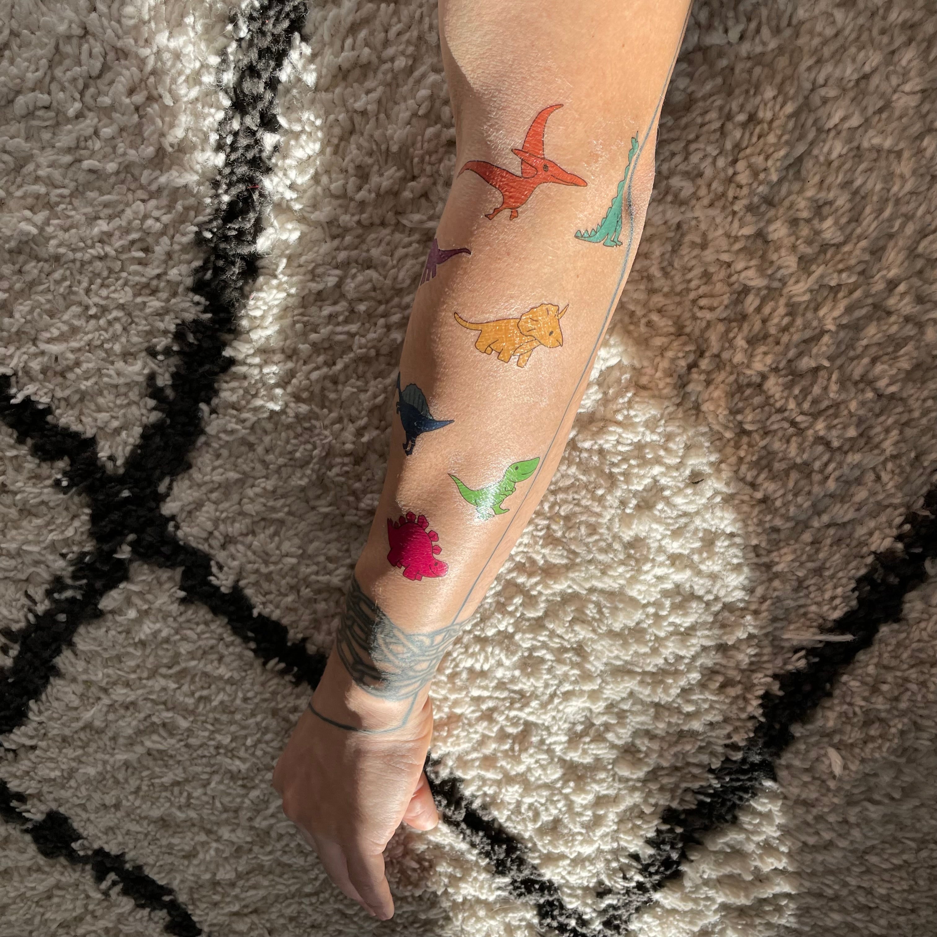 DINO TATTOO SET